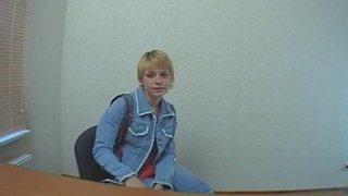 Блондинке сделали клизму и разработали попочку