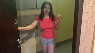 Отжарил юную соседку когда она пришла одалживать соль