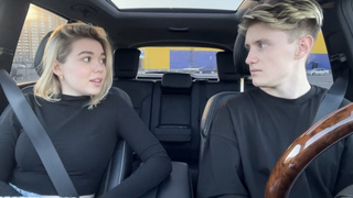 Дойки покажешь вместо денег? Соси, я за бесплатно не таксую