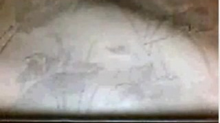 Одинокая барышня любит устраивать мастурбацию на камеру