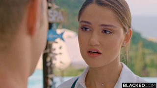 Большой чёрный писюн реальный подарок для красоток Kaisa Nord и Eveline Dellai