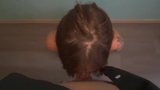 Трахаю подружайку дочки и сам охуеваю — ну что поделать, зато кончаю